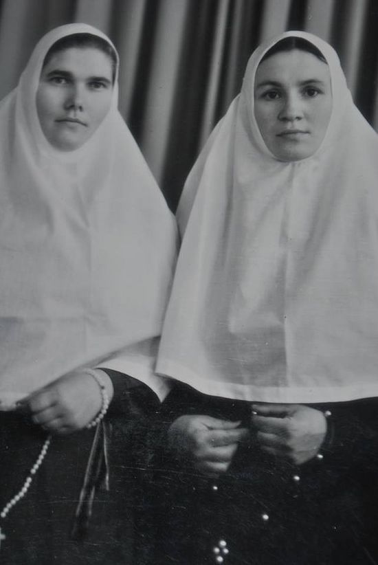 Nun Elena (right)