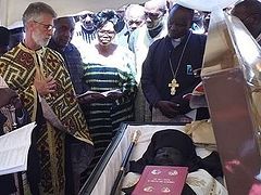 Bishop Athanasius of Western Kenya laid to rest (+ VIDEO)