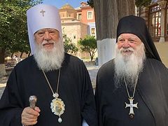 Ukrainian metropolitan to Abbot Alexios of Xenophontos: “Whoever serves with schismatics also becomes a schismatic”