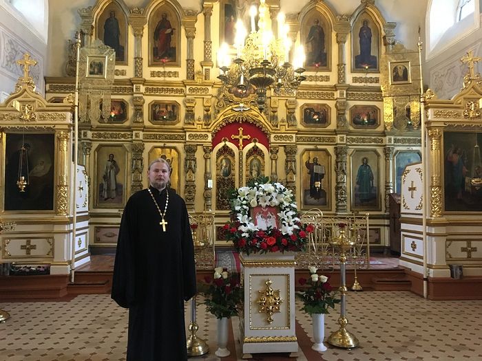 Отец Сергий в Благовещенском храме Козельска