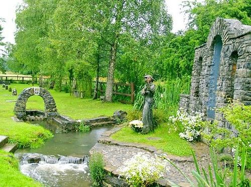 St. Brigid's well in Kildare (source Pinterest.ru)