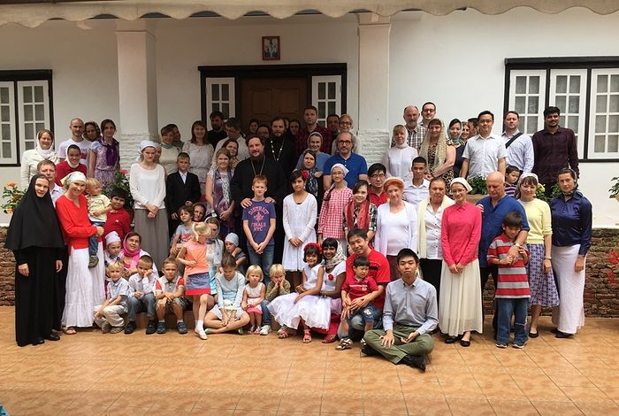 A parish community in Singapore. Photo: mospat.ru