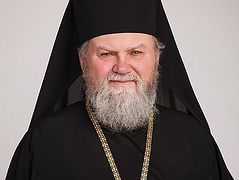 Archbishop Michael of Prague bans his clergy from serving with Ukrainian schismatics