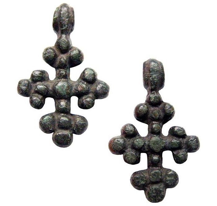 Нательные кресты. XI–XIII века