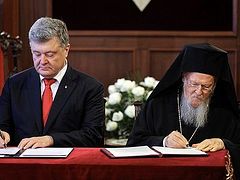 Poroshenko promised Constantinople property in exchange for tomos of autocephaly