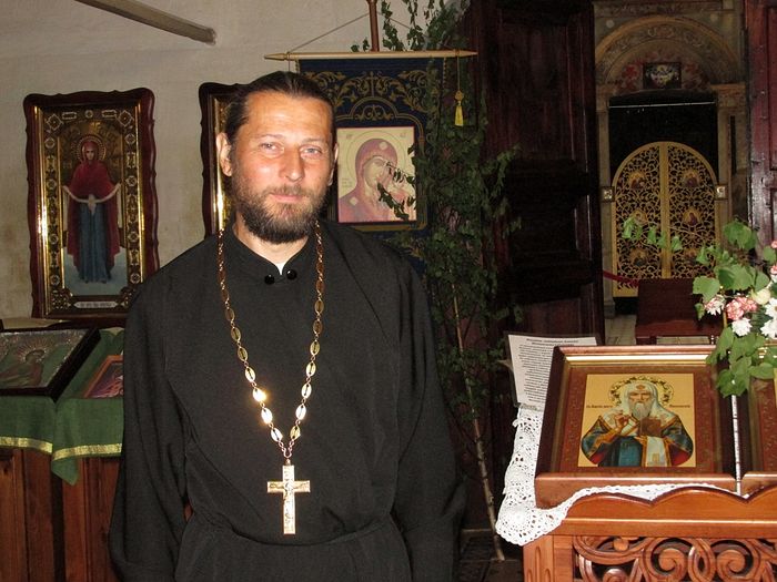 Священник Сергий Ермолаев