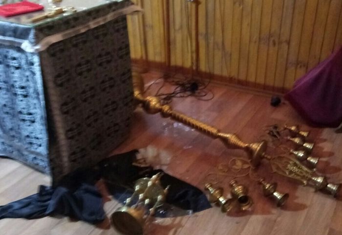 В Киеве неизвестные осквернили и ограбили храм Украинской Православной Церкви