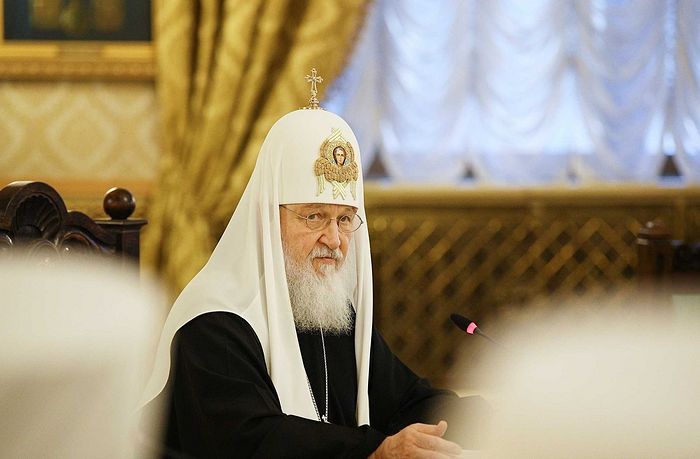 Святейший Патриарх Кирилл: Семьи священников должны быть в центре внимания правящих архиереев