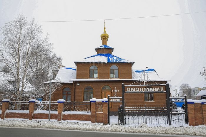 Первый построенный после большевистского правления храм в честь иконы Божьей Матери «Знамение» в Ханты-Мансийске