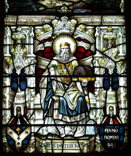 Depiction of St. Patrick on east window in the Lady Chapel of Anglican Armagh Cathedral (kindly provided by the Dean of Armagh)
