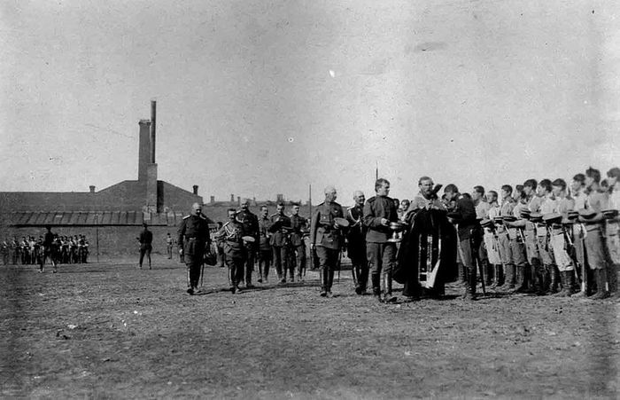 Донская армия, 1918 год. Молебен Атаманского полка