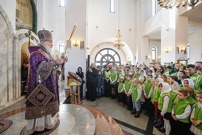 Святейший Патриарх Кирилл совершил освящение московского храма святителя Стефана Пермского в Южном Бутове
