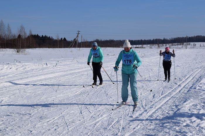 На лыжах. Марина Львовна Новикова - под номером 178