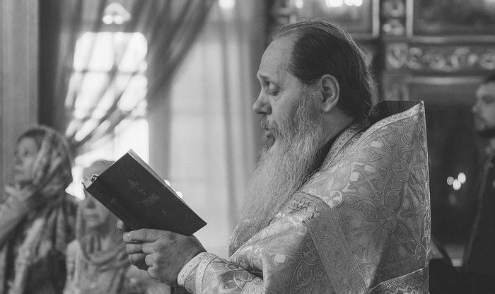 Патриарх Кирилл утвердил решения об извержении из сана протоиереев Владимира и Анастасия Головиных