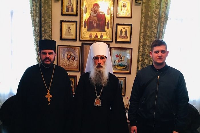 Православные верующие Черногории передали общинам Тернопольской епархии, у которых захватили храмы, финансовую помощь