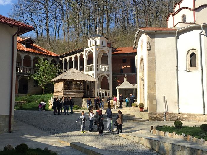 Монастырь Драганац в Косово и Метохии