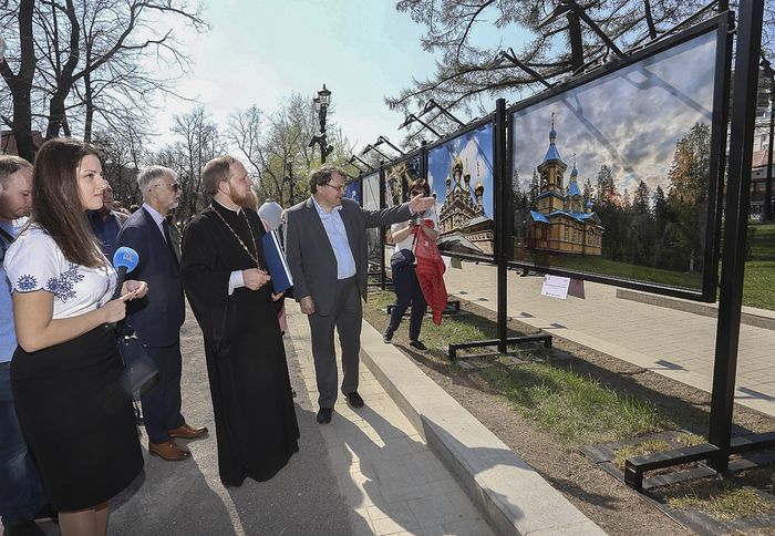 В Галерее под открытым небом в центре Москвы открылась фотовыставка фестиваля «Архитектура русского храма»