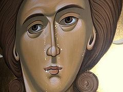Video of myrrh-streaming icon of St. Michael in Serbian monastery in Croatia appears on Twitter