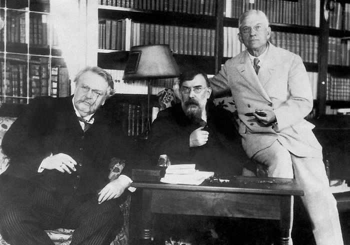Гилберт Честертон (слева), Джордж Уильям Рассел и Уильям Лайон Фелпс, 1931 год. Фото: www.globallookpress.com