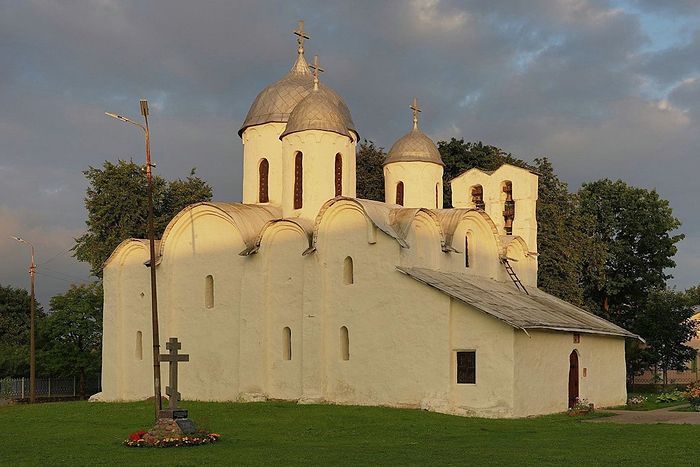Собор Иоанна Предтечи на Завеличье в Пскове. Фото : A.Savin, WikiCommons