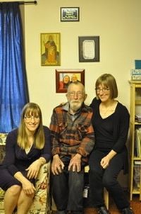 Dr. Edward Hartley and his daughters Andrea and Maria. Photo: orthodoxcanada.ca