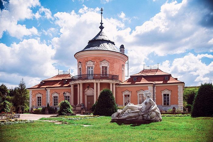 The manor house of Zolochiv castle