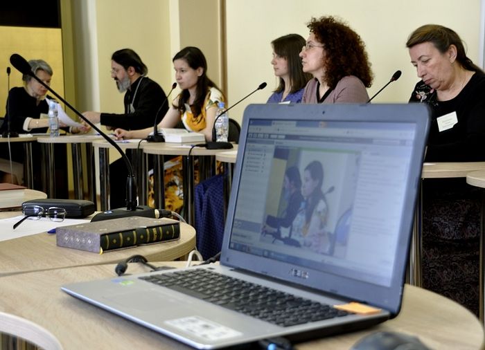 Интернет-курсы ПСТГУ за 15 лет познакомили с основами Православия учащихся из 34 стран