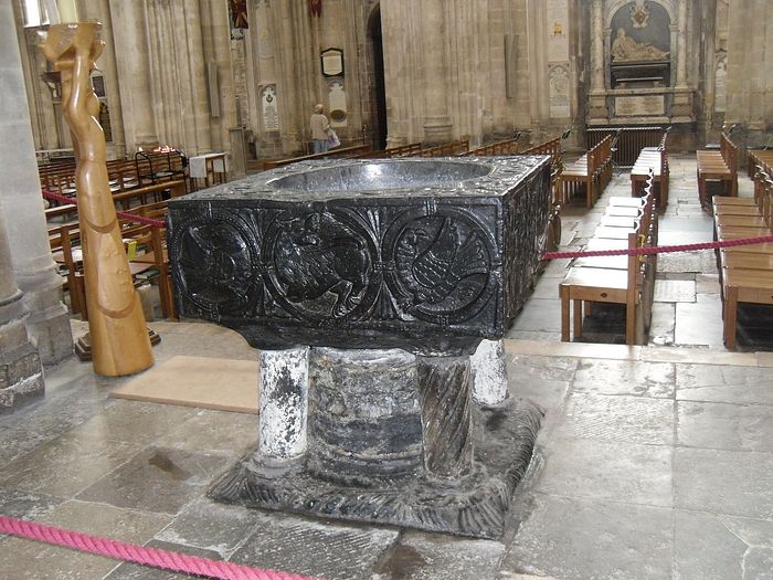 The font at Winchester Cathedral, Hants (photo by Irina Lapa)