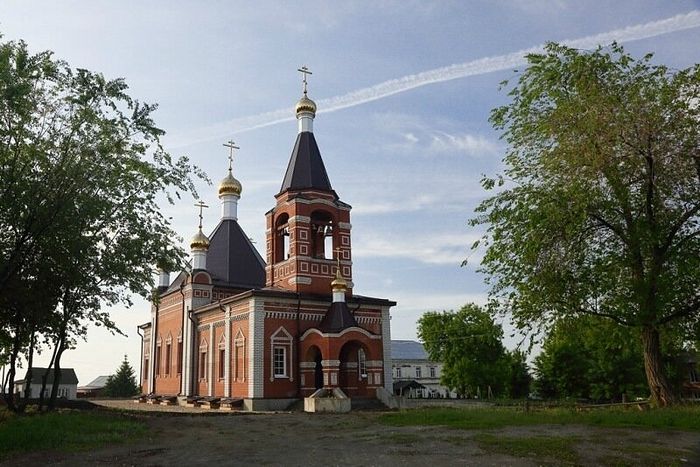 Заново отстроенный храм Владимирского монастыря