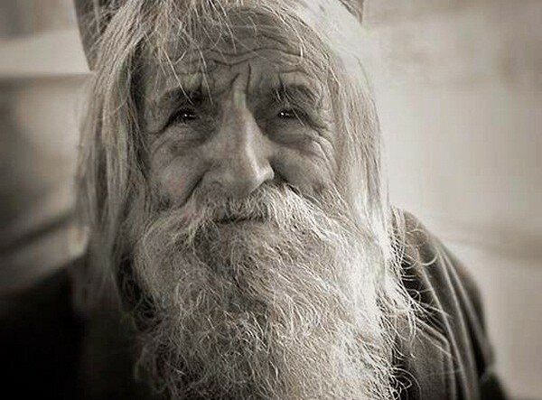 The holy beggar of Sofia, Elder Dobri Dobrev. Photo: yandex.net