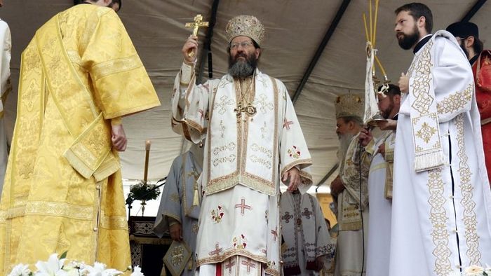Прослава два велика црквена јубилеја у Петровој Цркви у Старом Расу