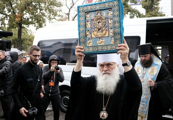 В Бишкек прибыла Курская Коренная икона Божией Матери «Знамение»