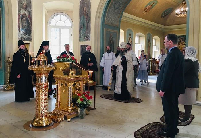 На московском Подворье Православной Церкви в Америке прошло заупокойное богослужение по жертвам терроризма