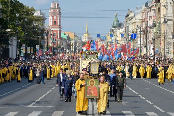 В Санкт-Петербурге прошли торжества по случаю праздника перенесения мощей благоверного князя Александра Невского