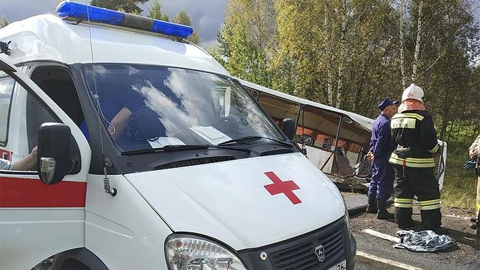 Священники Ярославской епархии навестили пострадавших в аварии 14 сентября