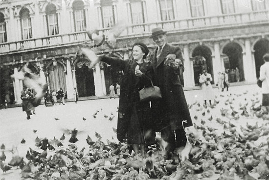 Супруги Владимир и Мария Родзянко на площади Сан-Марко. Венеция, Италия. Фото: bishop-basil.org