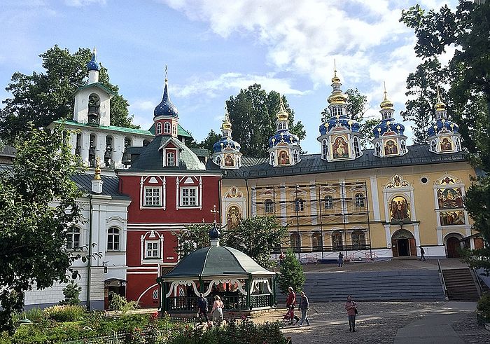 Псково-Печерский монастырь. Фото: Елена Чинкова