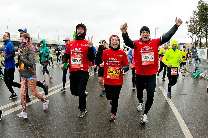 Православная служба помощи «Милосердие» собрала рекордное количество участников благотворительного забега на Московском марафоне