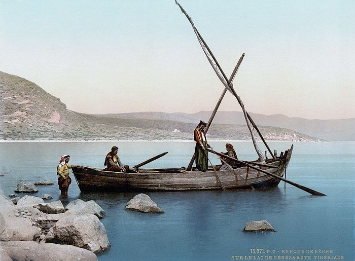Fishermen on the Sea of Galilee (color photograph, c. 1900). Photo: wikipedia