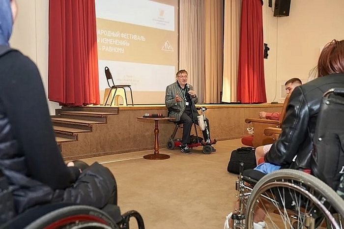 В общественно-церковном проекте «Квартал Луи» завершился годовой курс стажировок для людей с инвалидностью