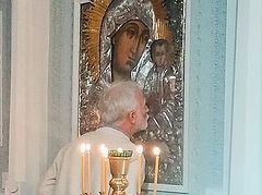 Kazan Icon in Moscow church streams myrrh four times since 2016