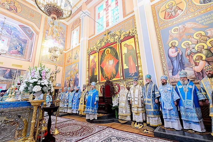 Митрополит Астанайский Александр совершил первую Литургию в отреставрированном Вознесенском кафедральном соборе Алма-Аты