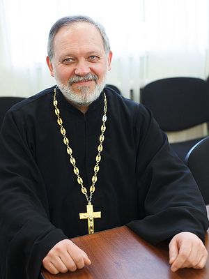 Священник Александр Дьяченко