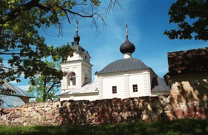 В Коневском монастыре восстановят Казанский и Коневский скиты