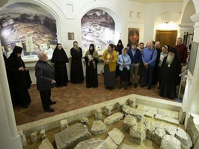 В Зачатьевском монастыре прошел обучающий семинар по сохранению памятников церковной архитектуры и искусства