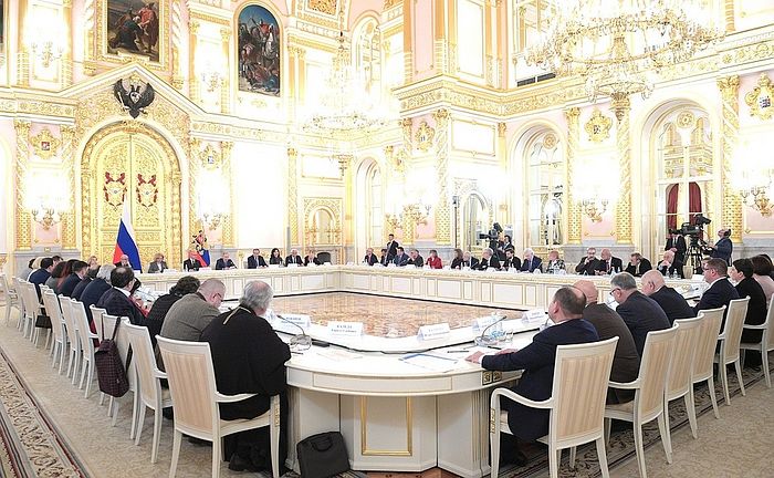 Президент России поддержал идею настоятеля храма на Бутовском полигоне создать реестр массовых захоронений репрессированных