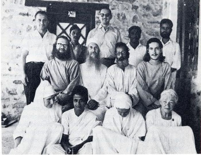 Fr. Lazarus with fut. Archim David Meyrick (center row, left) and Leon Liddament (center row, right). Gerontissa Gavrilla (front row, left). Ashram in Utta Pradesh. 1963. Photo: rocorstudies.org