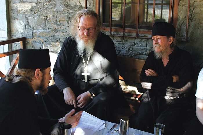 Συνομιλία του Ηγούμενου Κυπριανού με τον Αθωνίτη Γέροντα Γαβριήλ