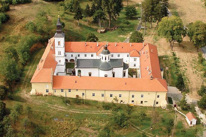 Монастырь Крушедол