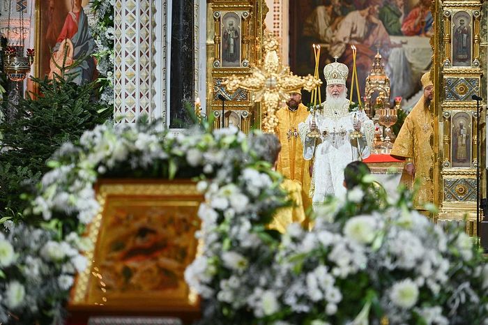 Святейший Патриарх Кирилл: Участие в Литургии изменяет человеческую душу